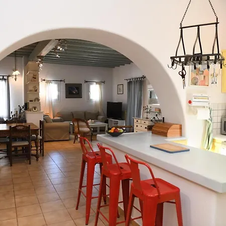 Holiday home Cycladic House At The Suburbs Of Naousa (Paros)